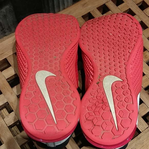 NIKE Flywire shoes - Picture 14 of 16